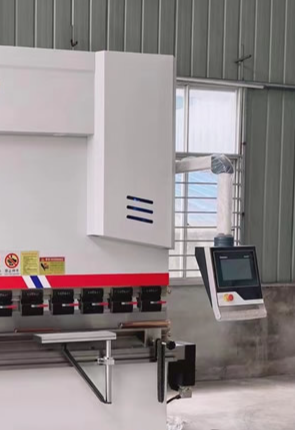 Industrial bending machine: touch screen control system vs. traditional physical keys